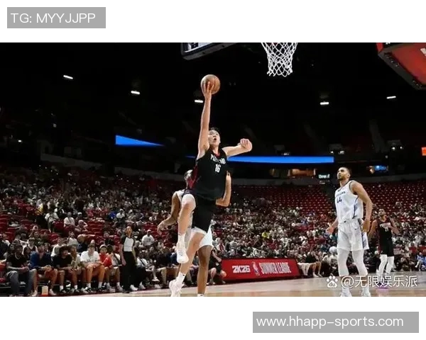 阿夫迪亚首节火力全开6投4中三分命中2个轻松拿下12分3篮板