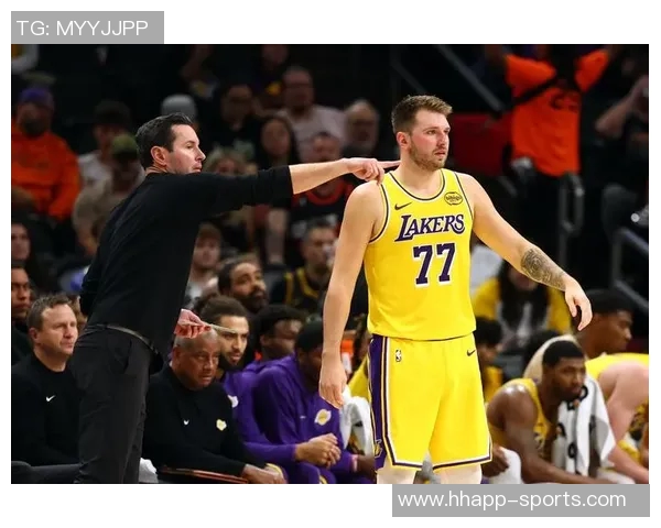 雷迪克称41岁老詹无需频繁训练强调合理安排训练时间的重要性 雷迪克称41岁老詹无需频繁训练强调合理安排训练时间的重要性